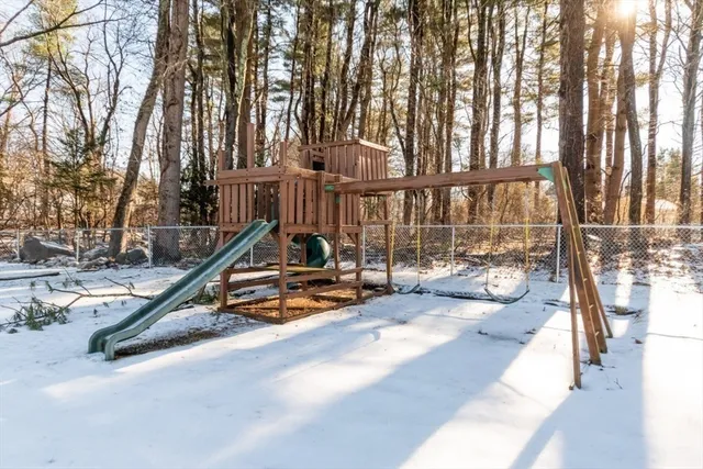 $899,900 | 9 Bruce Street, Burlington, MA 01803