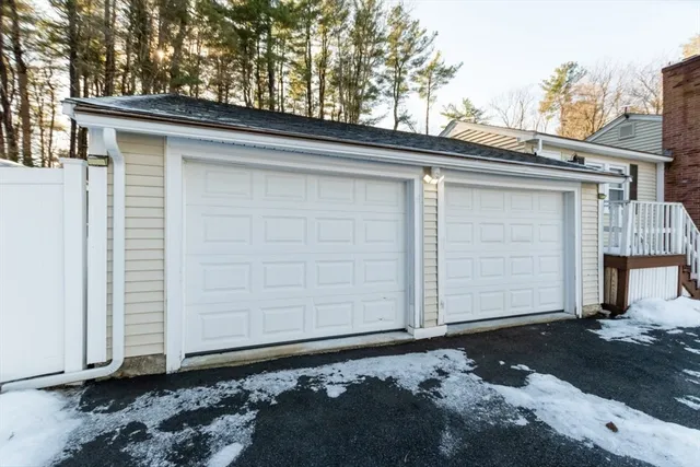 $899,900 | 9 Bruce Street, Burlington, MA 01803