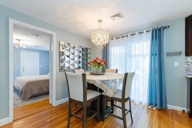 $899,900 | 9 Bruce Street, Burlington, MA 01803