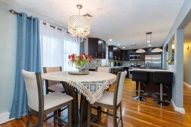 $899,900 | 9 Bruce Street, Burlington, MA 01803