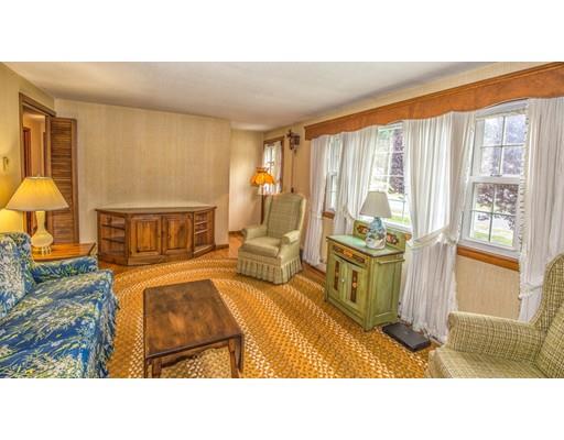 12 Country Road Agawam, MA 01001 - Photo 8 of 33 Gallery Image 8