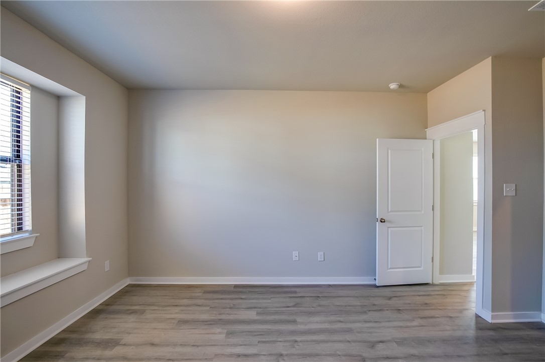164 Threshing Road, Unit C Buda, TX 78610 - Photo 14 of 31 Gallery Image 14