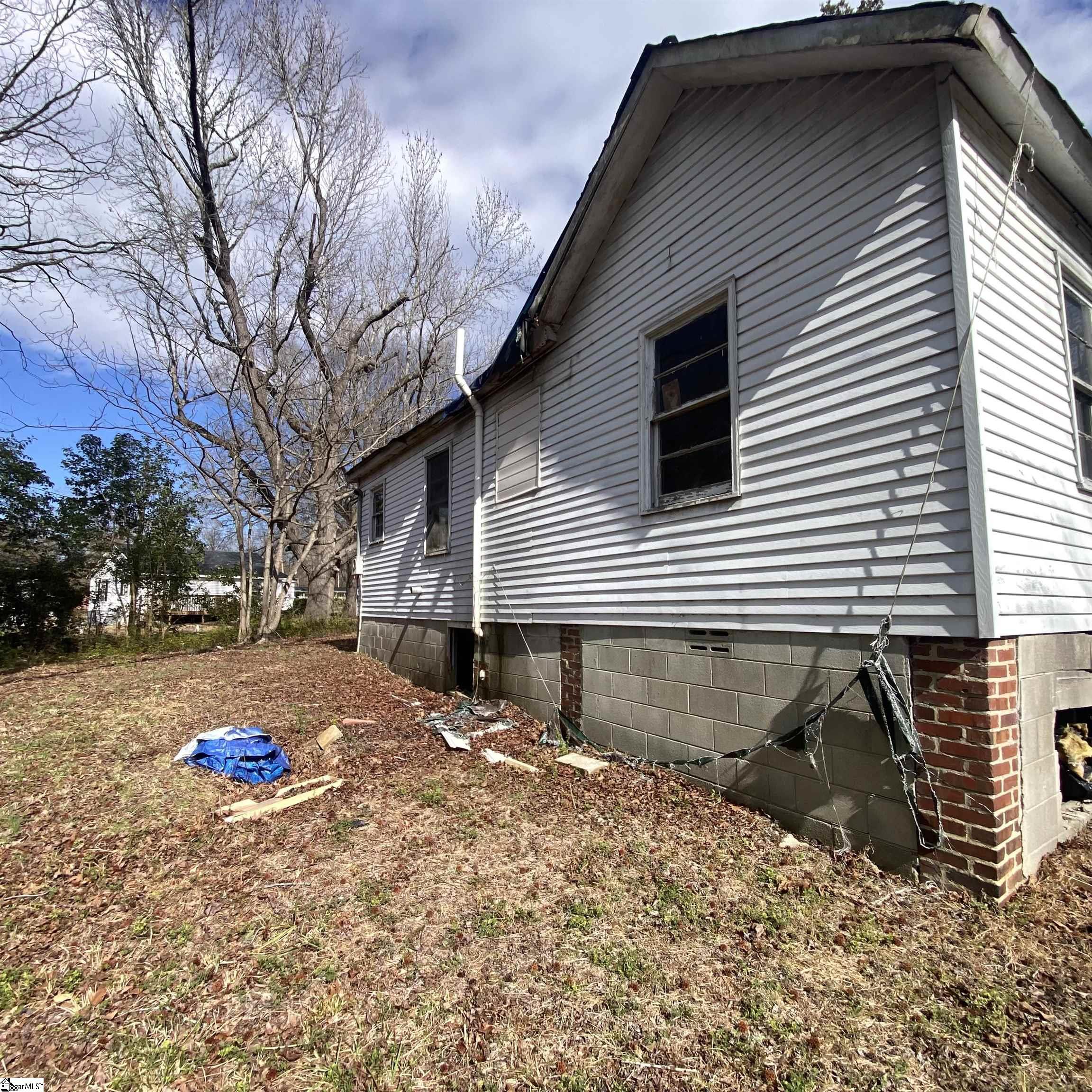 112 Breanna Drive Clinton, SC 29325 - Photo 7 of 9