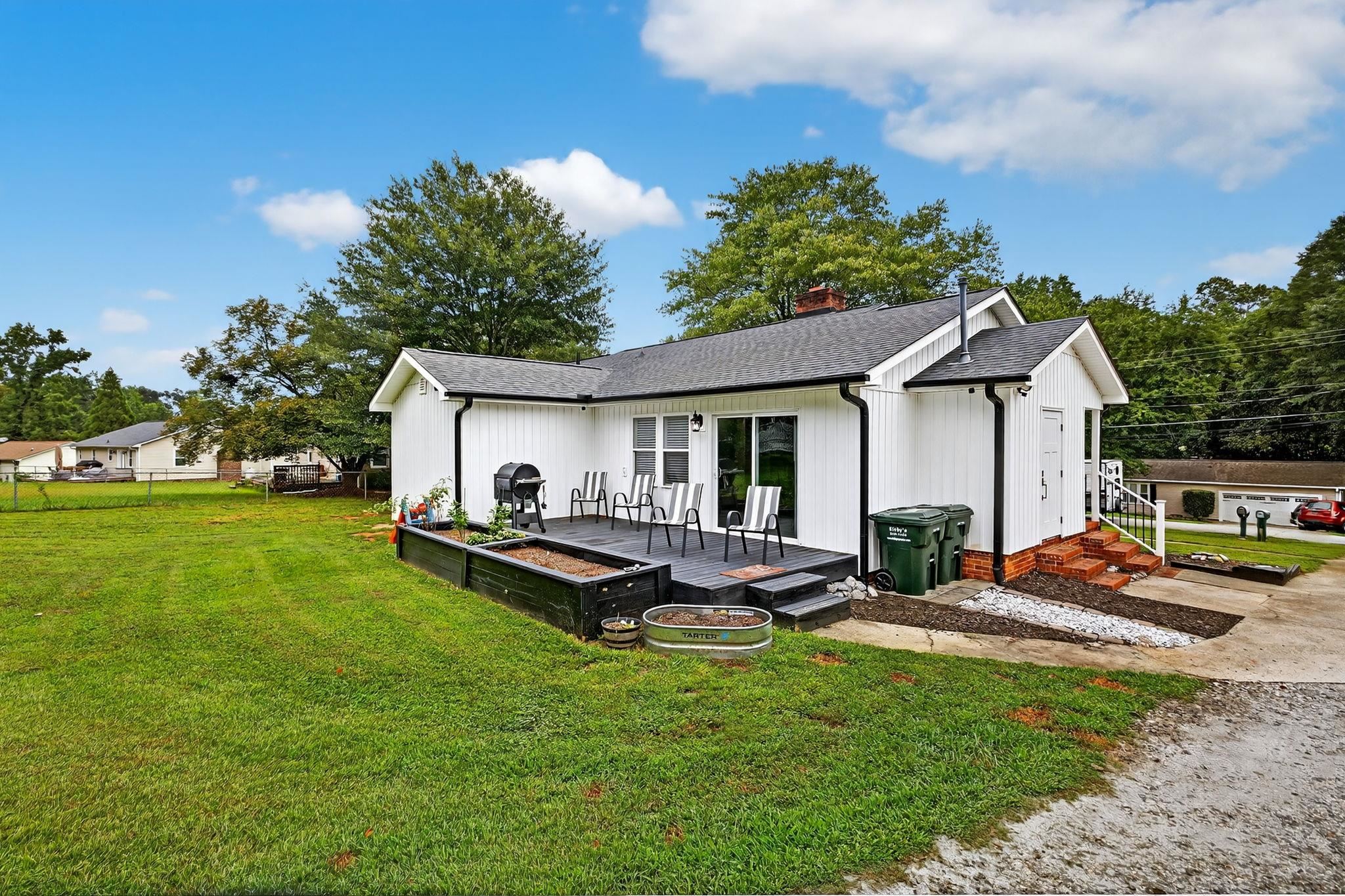 307 Barry Drive Greer, SC 29650 - Photo 25 of 29 Gallery Image 25