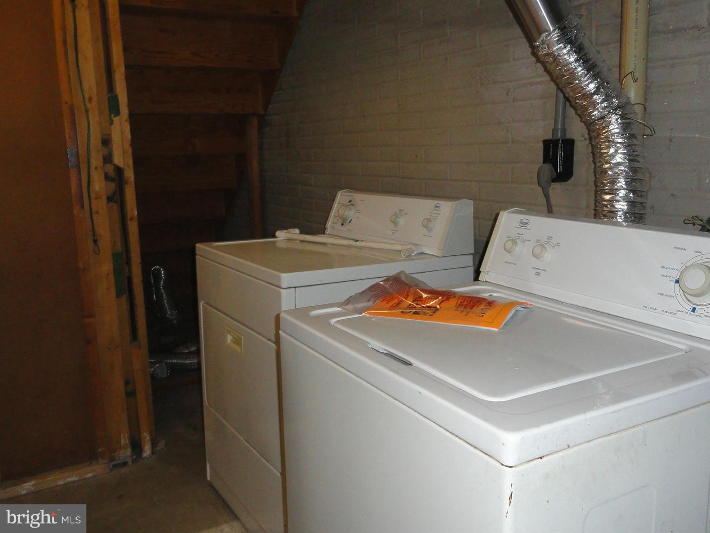 39 Coliston Road, Unit B Reisterstown, MD 21136 - Photo 18 of 20 a utility room with dryer and washer