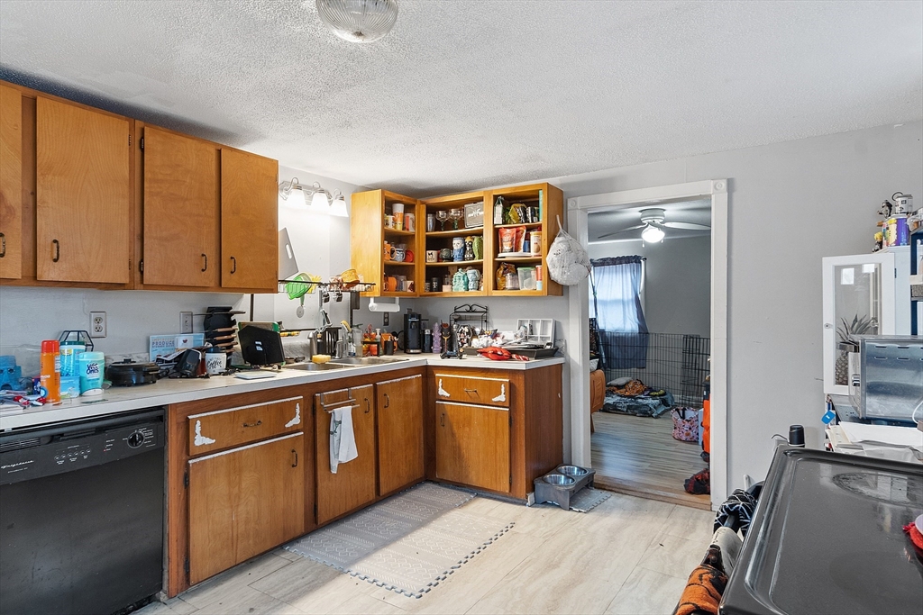 39 Mill Road Dudley, MA 01571 - Photo 8 of 41 Gallery Image 8