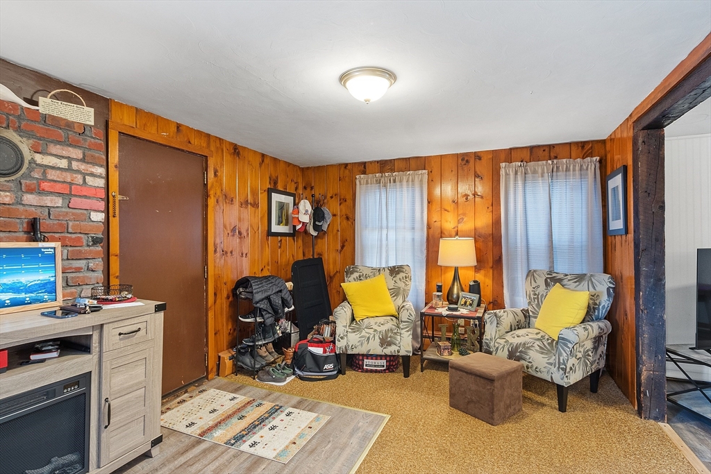 39 Mill Road Dudley, MA 01571 - Photo 10 of 41 Gallery Image 10
