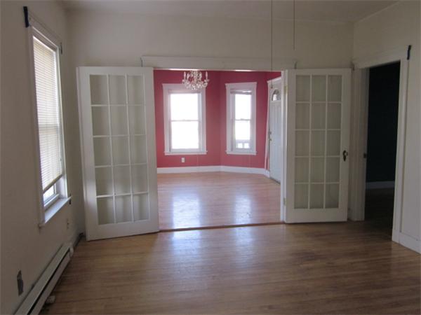 12 Mckinley Road Worcester, MA 01605 - Photo 8 of 26 Gallery Image 8
