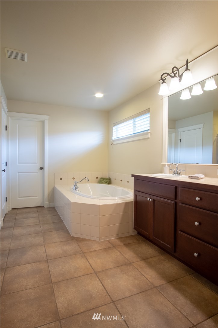 4011 167th Street Southeast Bothell, WA 98012 - Photo 14 of 25