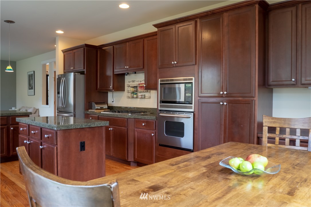 4011 167th Street Southeast Bothell, WA 98012 - Photo 9 of 25