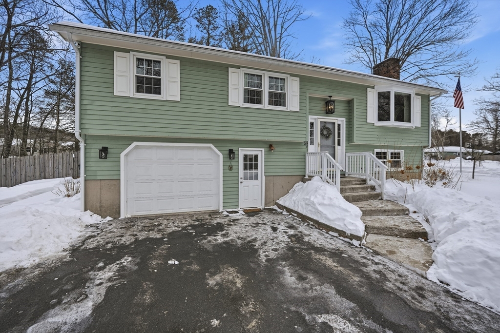 29 Sandra Road Easthampton, MA 01027 - Photo 4 of 42