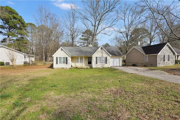 $245,000 | 120 Caldwell Drive, Hampton, GA 30228