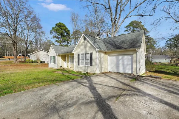 $245,000 | 120 Caldwell Drive, Hampton, GA 30228