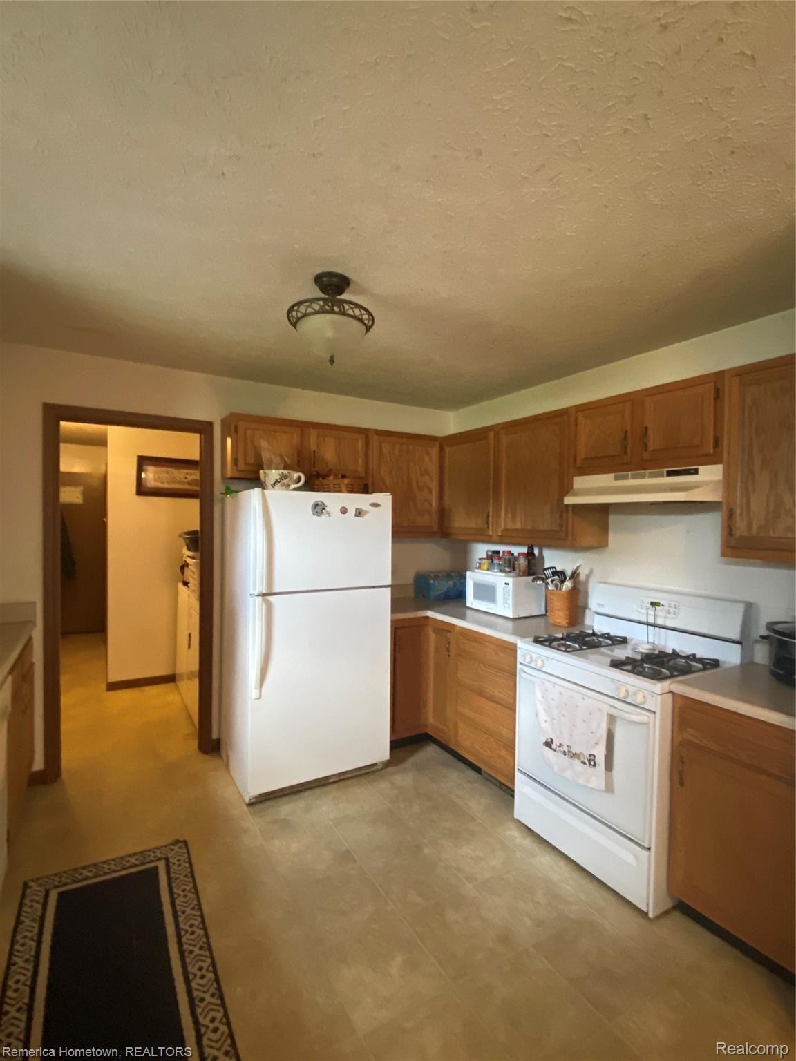 34228 Van Born Road Wayne, MI 48184 - Photo 6 of 25 A2609D20-5A24-4C82-BFE6-C7D8E4E37979.jpeg
