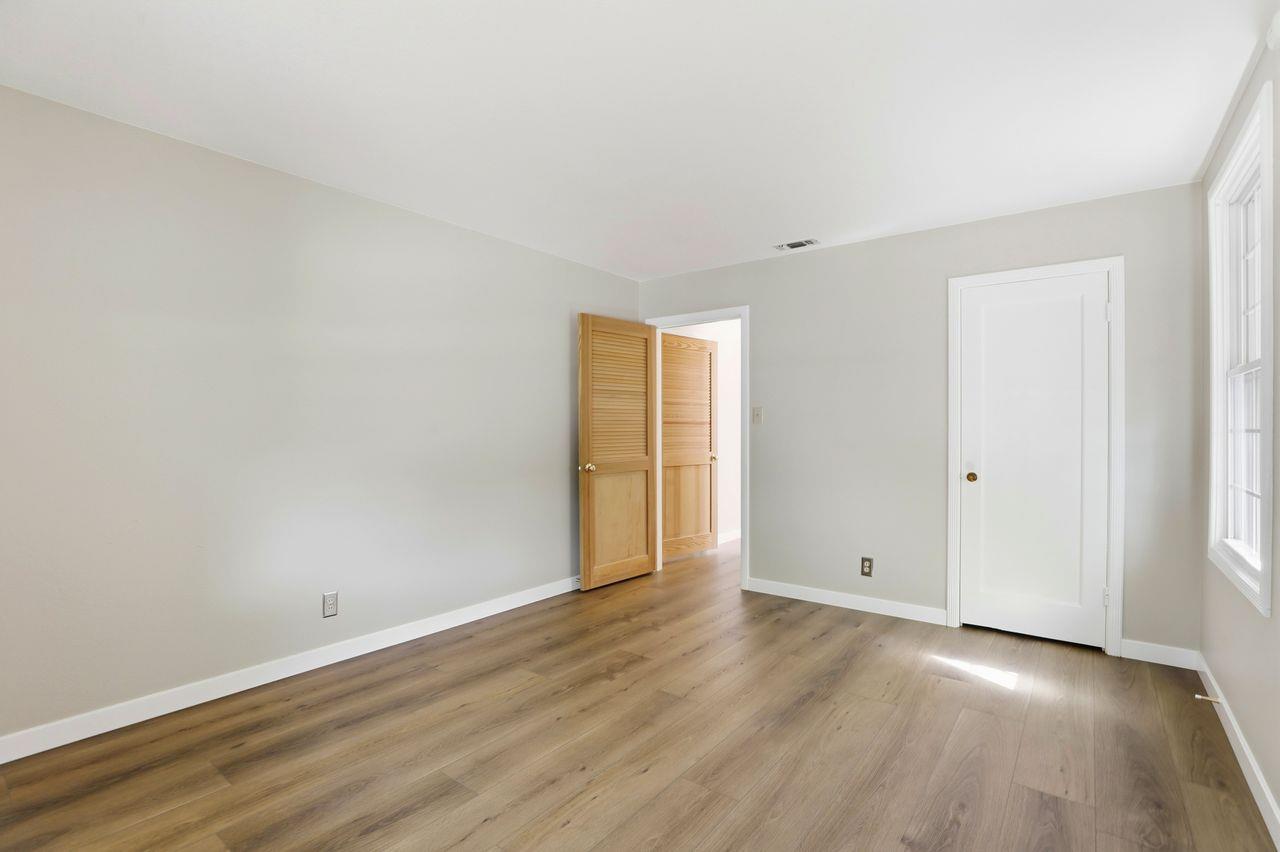 3917 Kings Way Sacramento, CA 95821 - Photo 16 of 34