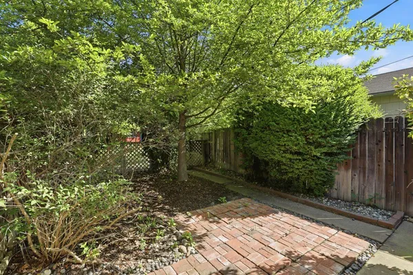 $495,000 | 3917 Kings Way, Sacramento, CA 95821