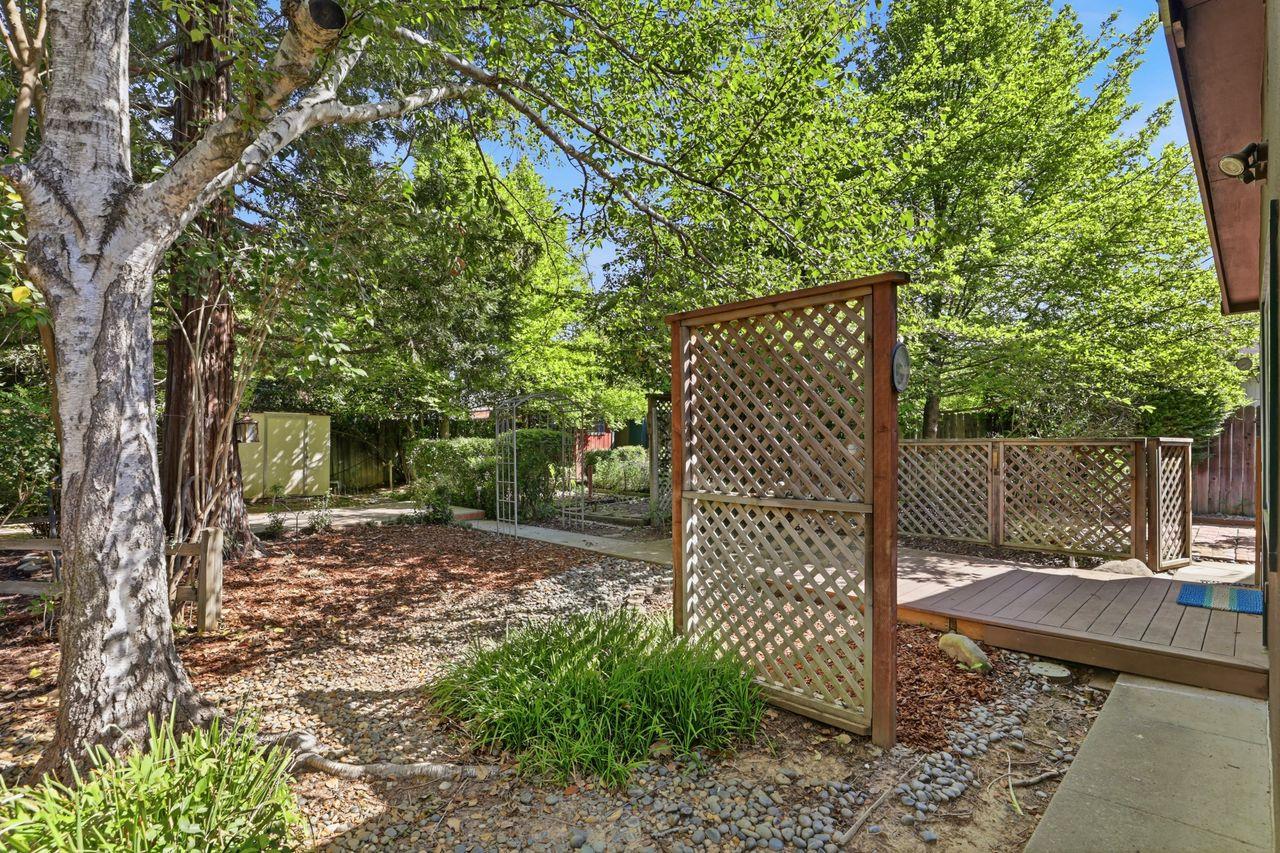 3917 Kings Way Sacramento, CA 95821 - Photo 25 of 34