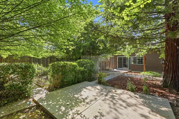 $495,000 | 3917 Kings Way, Sacramento, CA 95821