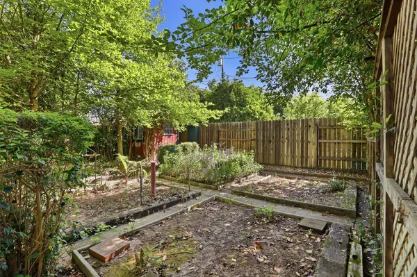 $495,000 | 3917 Kings Way, Sacramento, CA 95821