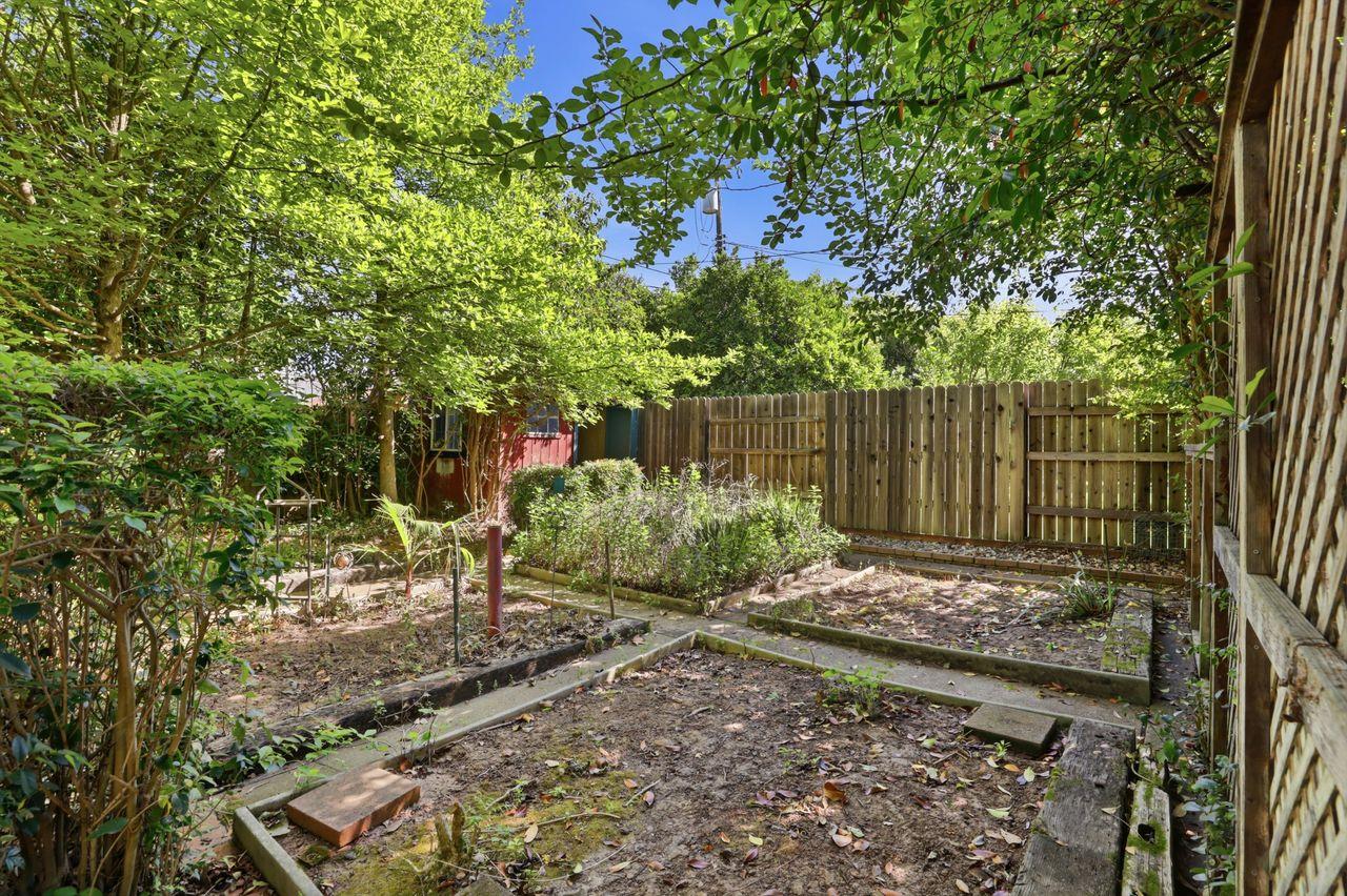 3917 Kings Way Sacramento, CA 95821 - Photo 32 of 34