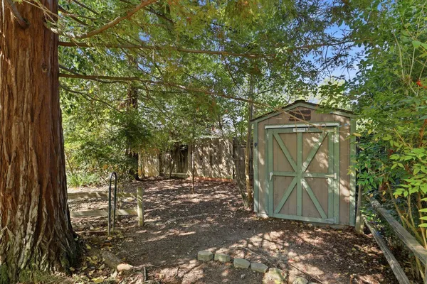 $495,000 | 3917 Kings Way, Sacramento, CA 95821