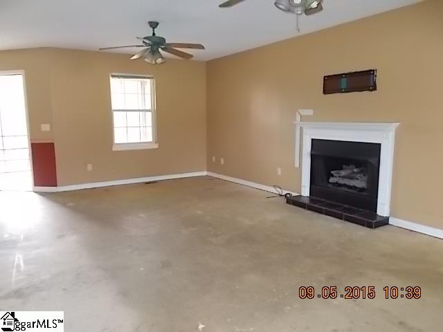 611 Mountain Creek Road Gray Court, SC 29645 - Photo 2 of 14 Gallery Image 2