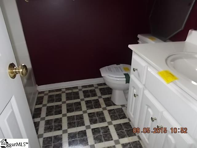611 Mountain Creek Road Gray Court, SC 29645 - Photo 11 of 14 Gallery Image 11