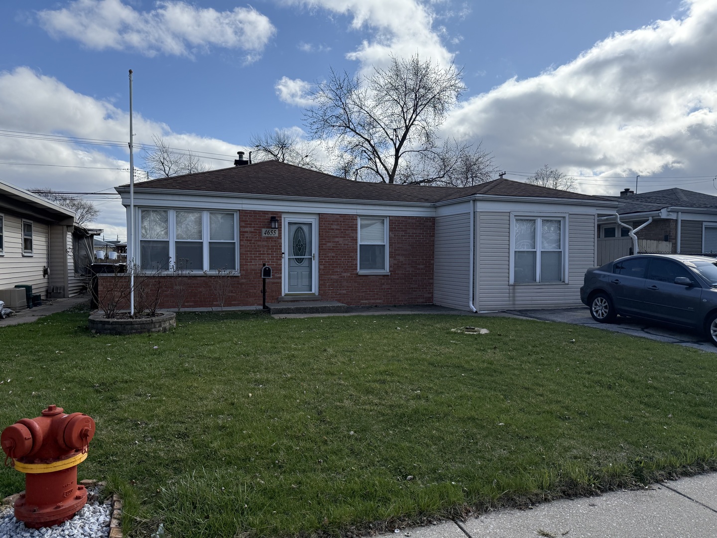 4655 West 84th Place Chicago, IL 60652 - Photo 1 of 12