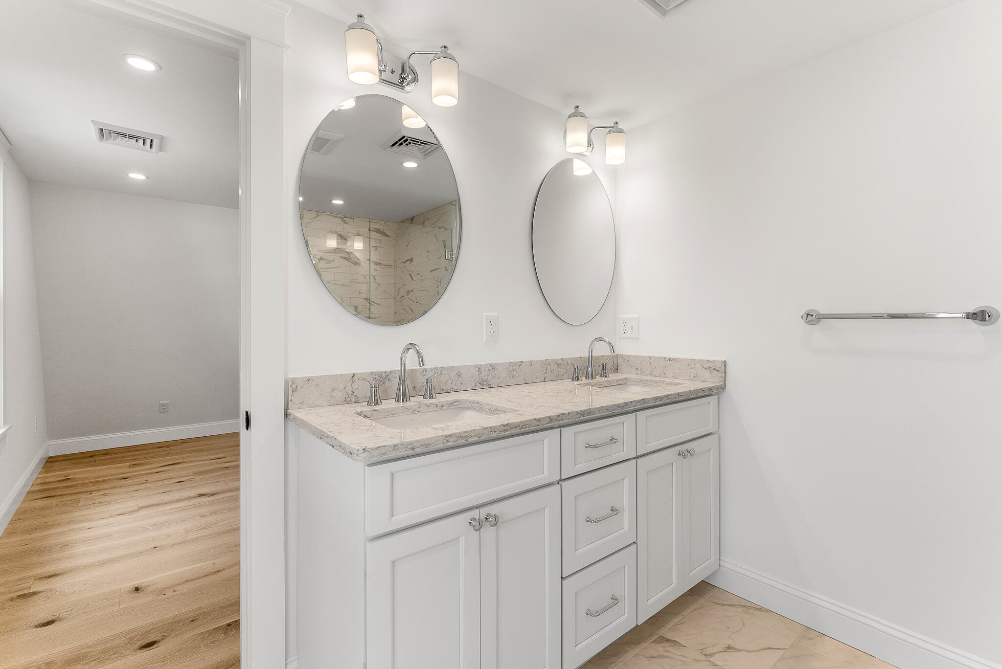 256 Berwick Road Ogunquit, ME 03907 - Photo 21 of 32 256 Berwick Rd-24