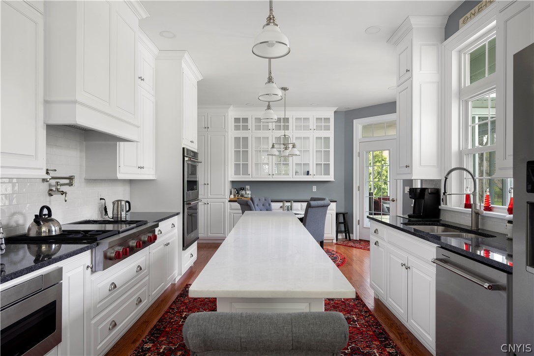 121 The Vineyard Oneida, NY 13421 - Photo 7 of 50