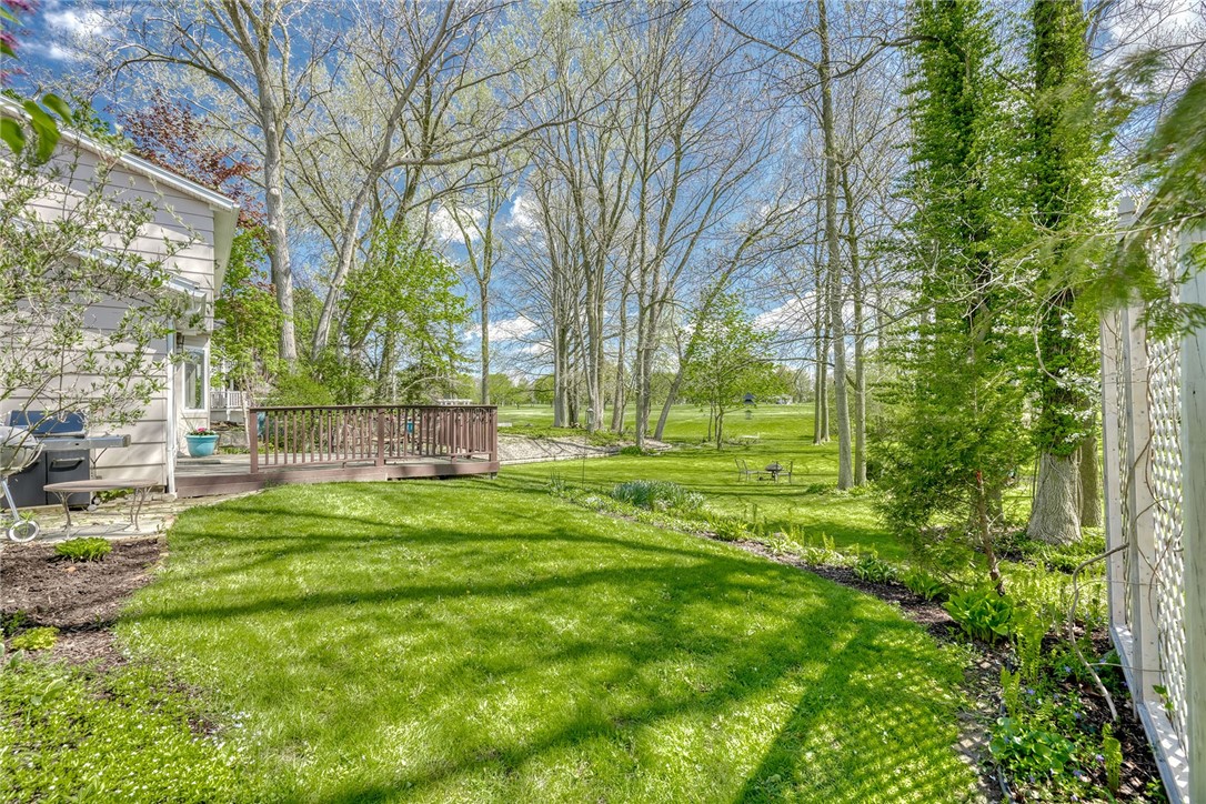 102 Jackson Road Penfield, NY 14526 - Photo 35 of 44