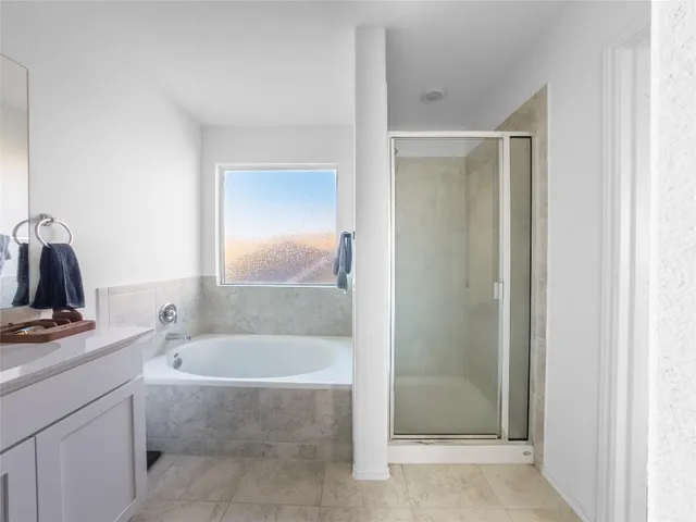 $1,900 | 313 Majestic Cedar Court, Liberty Hill, TX 78642