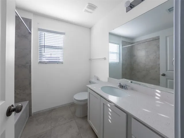 $1,900 | 313 Majestic Cedar Court, Liberty Hill, TX 78642