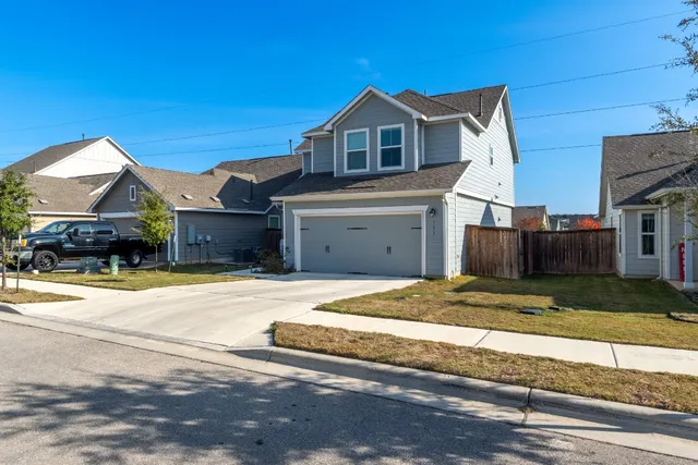 $1,900 | 313 Majestic Cedar Court, Liberty Hill, TX 78642