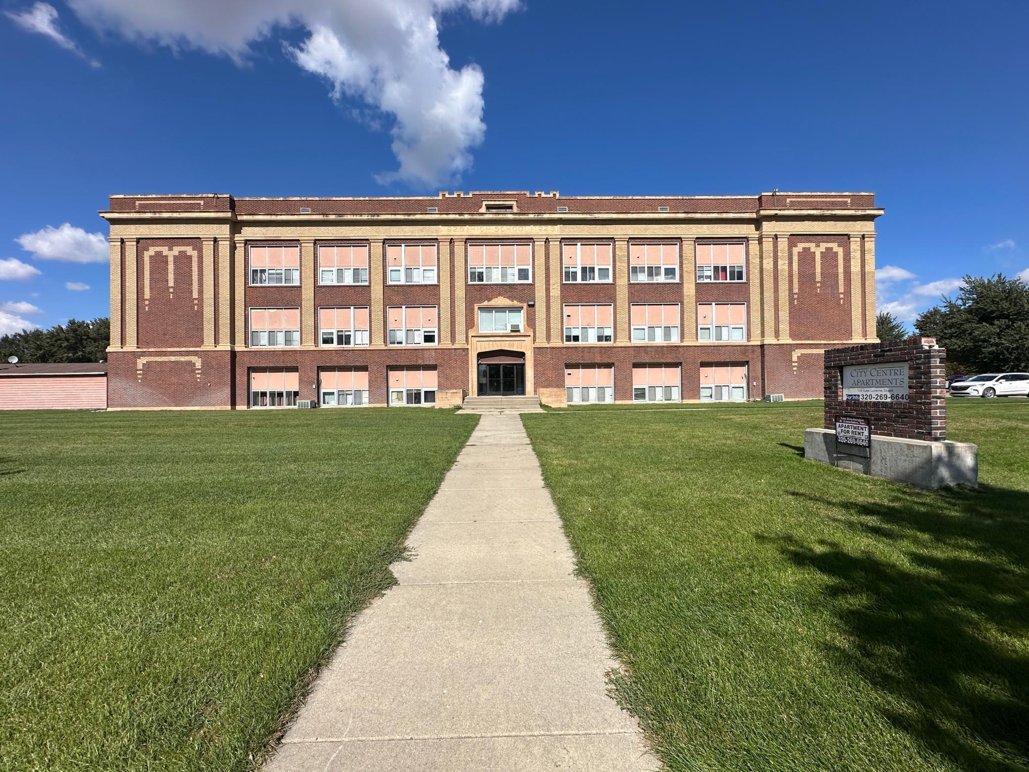 109 East Luverne Street, Unit 337 Luverne, MN 56156 - Photo 1 of 23