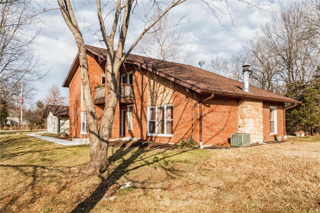 4133 Ll Road Fults, IL 62244 - Photo 3 of 56
