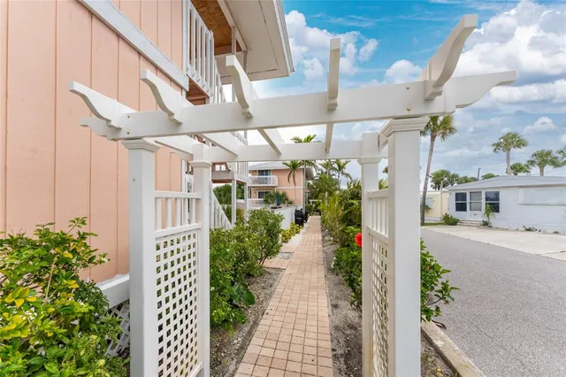 $7,960 | 2375 North Beach Road, Unit 2A, Englewood, FL 34223