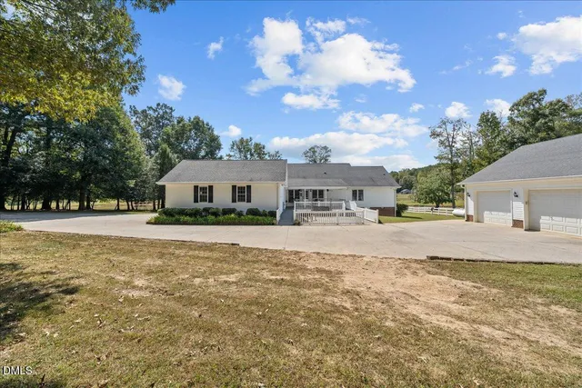 $850,000 | 194 Fawns Rest Road, Siler City, NC 27344