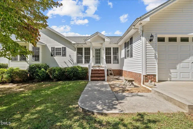 $850,000 | 194 Fawns Rest Road, Siler City, NC 27344