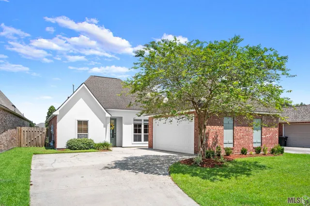 $330,000 | 10931 Springtree Avenue, Baton Rouge, LA 70810