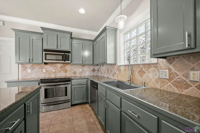 $330,000 | 10931 Springtree Avenue, Baton Rouge, LA 70810