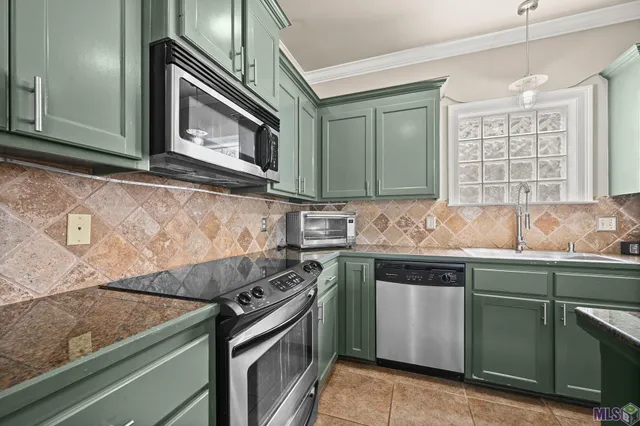 $330,000 | 10931 Springtree Avenue, Baton Rouge, LA 70810