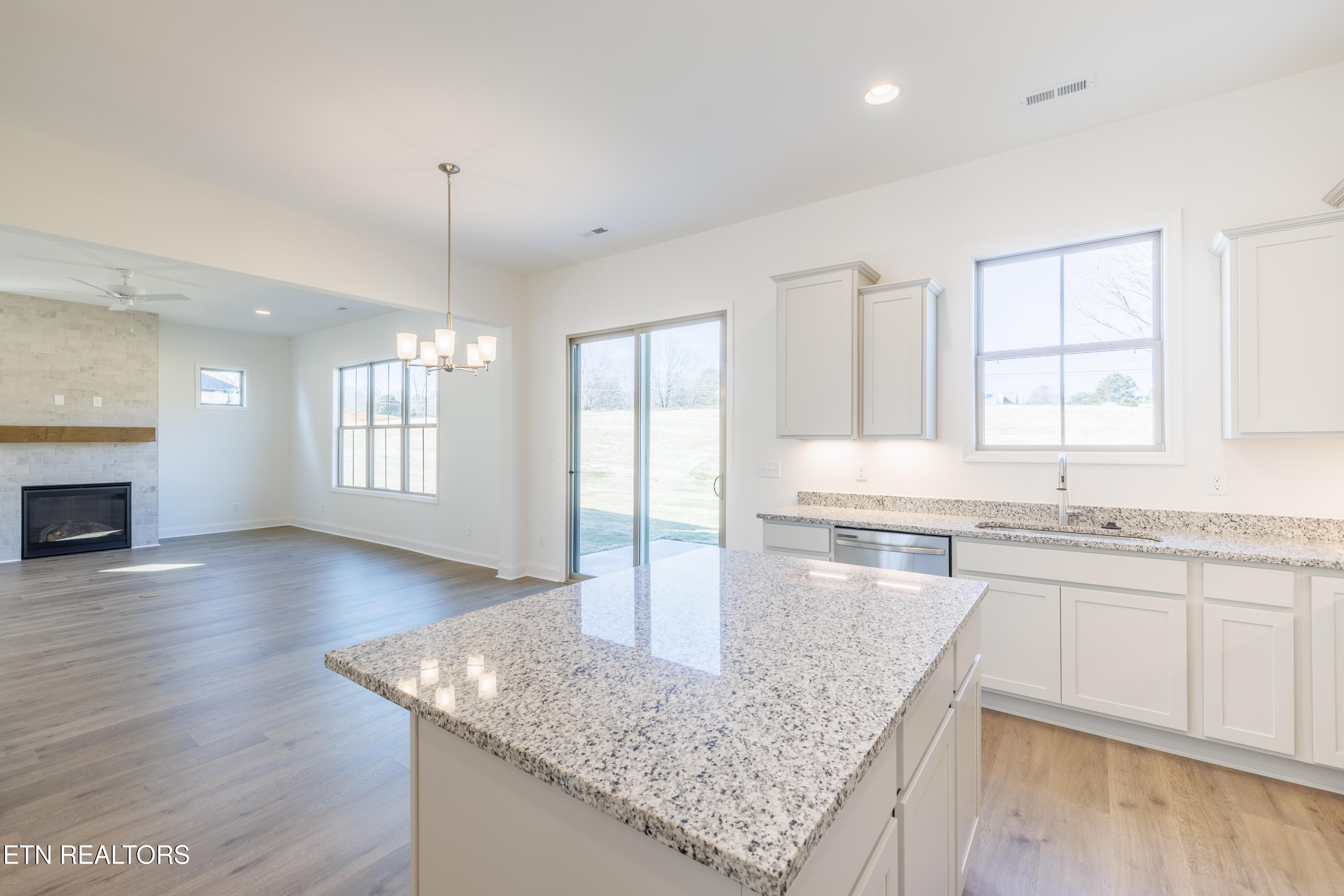 12155 Signal View Road Knoxville, TN 37932 - Photo 17 of 38 HHV352-Elm-19