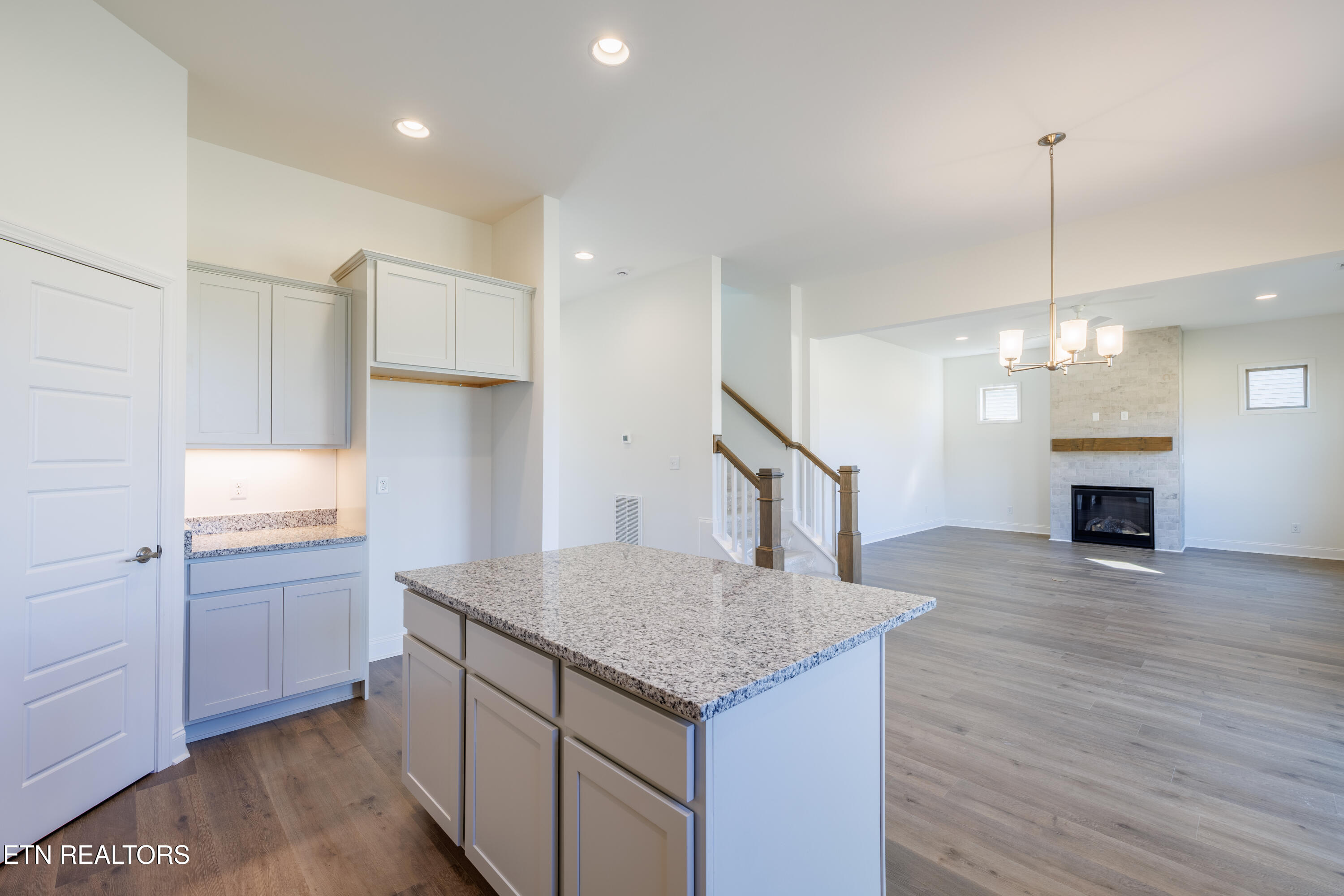 12155 Signal View Road Knoxville, TN 37932 - Photo 18 of 38 HHV352-Elm-18