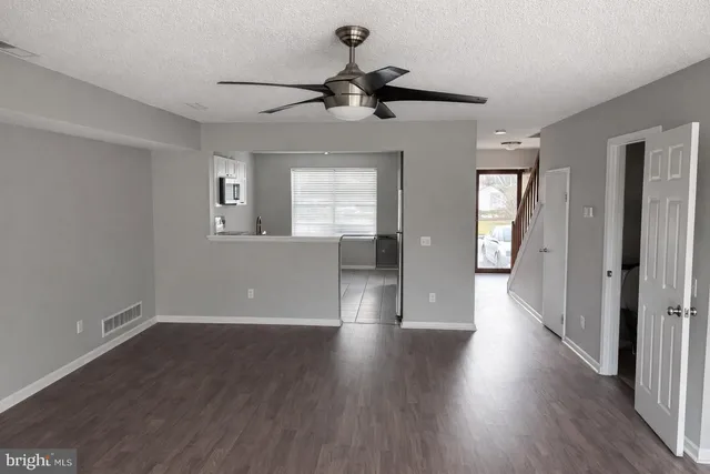 $315,000 | 113 Brent Court, West Deptford, NJ 08086