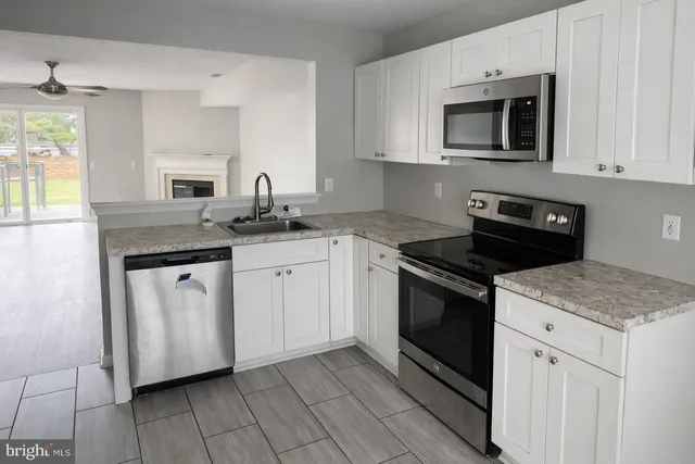 $315,000 | 113 Brent Court, West Deptford, NJ 08086