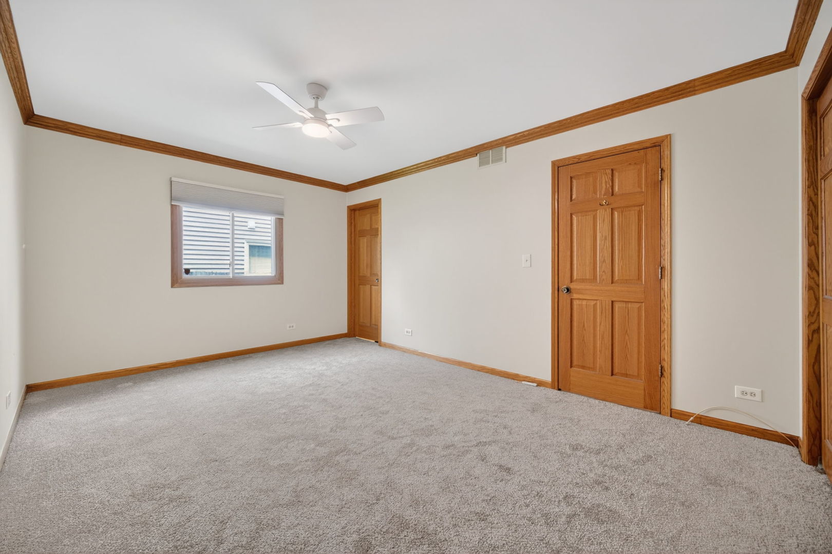S075 Pleasant Hill Road Wheaton, IL 60187 - Photo 12 of 31