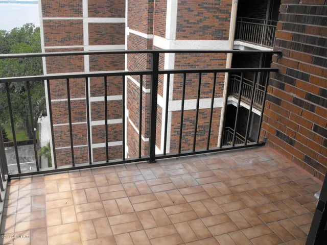 a car parked in front of a building