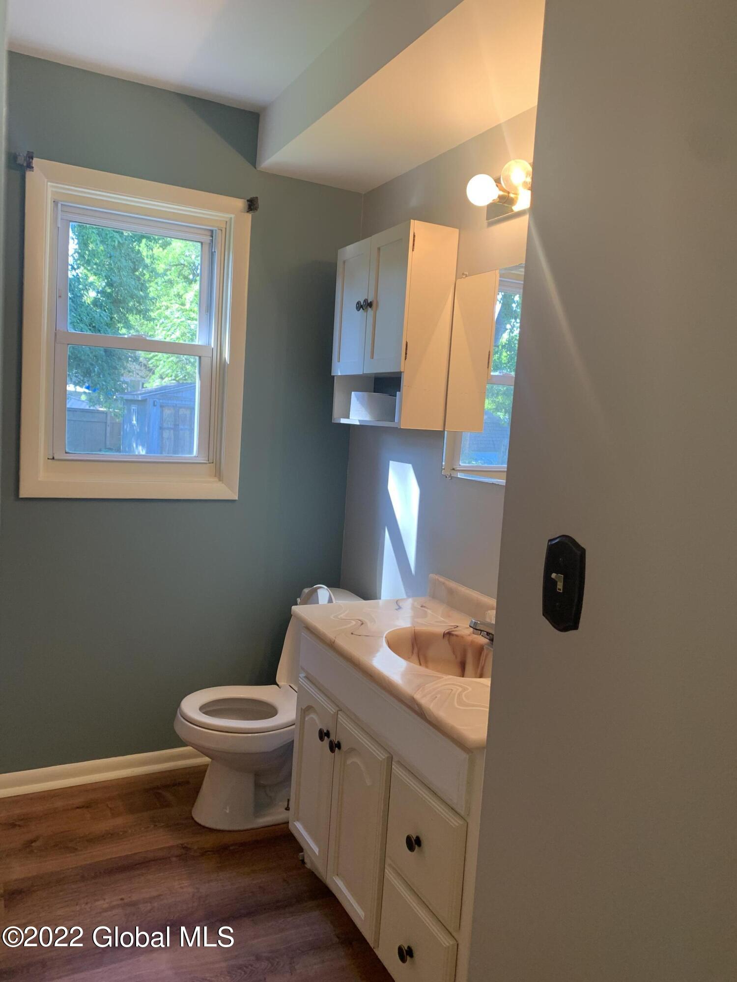 839 Kings Road Schenectady, NY 12303 - Photo 10 of 37 IMG_0944