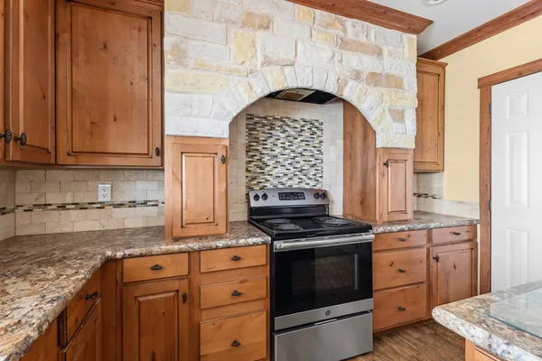 $345,000 | 186 La Selva Drive, Elgin, TX 78621